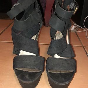 Rachel Roy wedges size 8